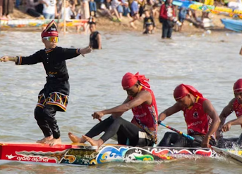FYP di Dunia! Pacu Jalur Raja "Aura Farming" dari Riau