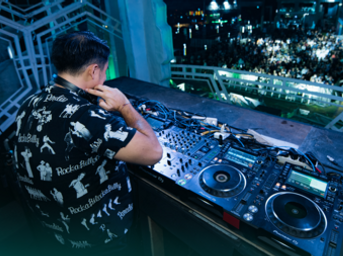 5 DJ Indonesia yang Kualitas Musiknya Jempolan!